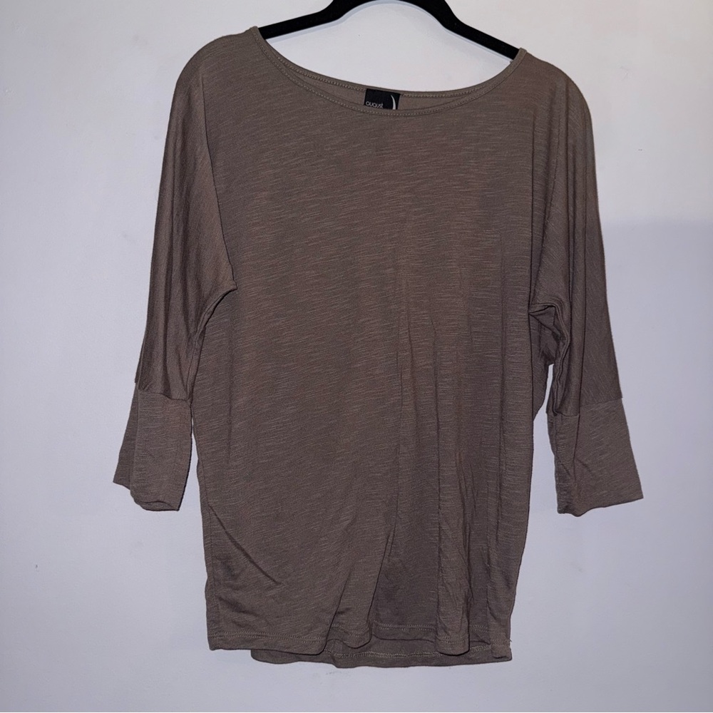 August Moon women’s size medium quarter length sleeve top tan